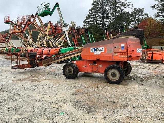 JLG 600S Teleskooppipuominostimet
