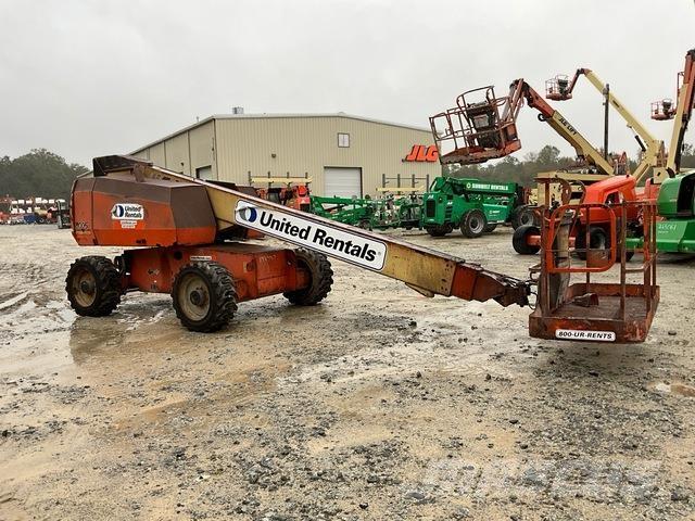 JLG 600S Teleskooppipuominostimet