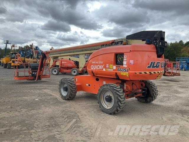 JLG 660SJ Teleskooppipuominostimet