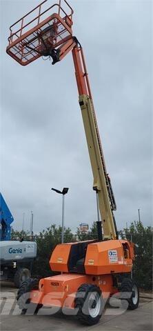 JLG 660SJ Teleskooppipuominostimet