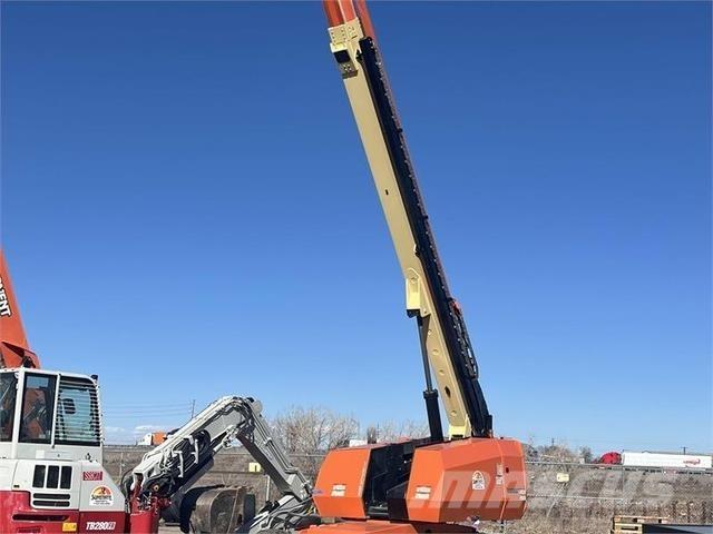 JLG 660SJ Teleskooppipuominostimet