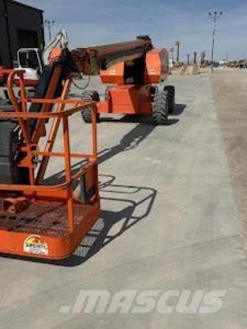 JLG 660SJ Teleskooppipuominostimet
