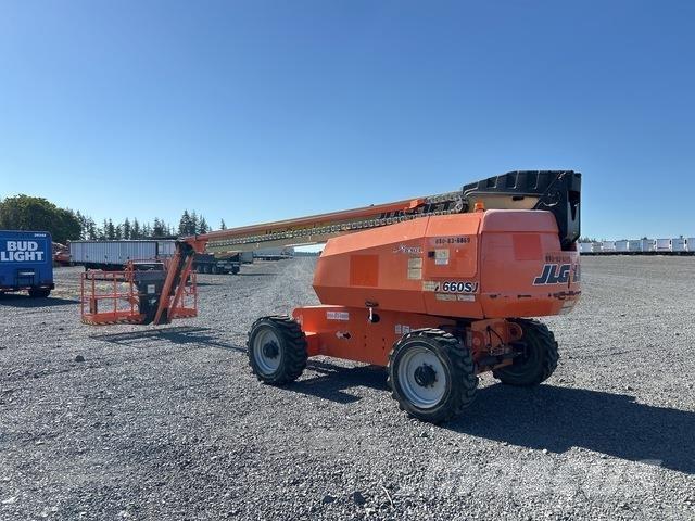 JLG 660SJ Teleskooppipuominostimet