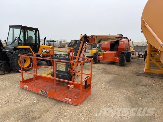 JLG 660SJ Teleskooppipuominostimet