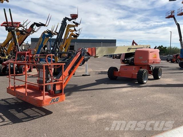 JLG 660SJ Teleskooppipuominostimet