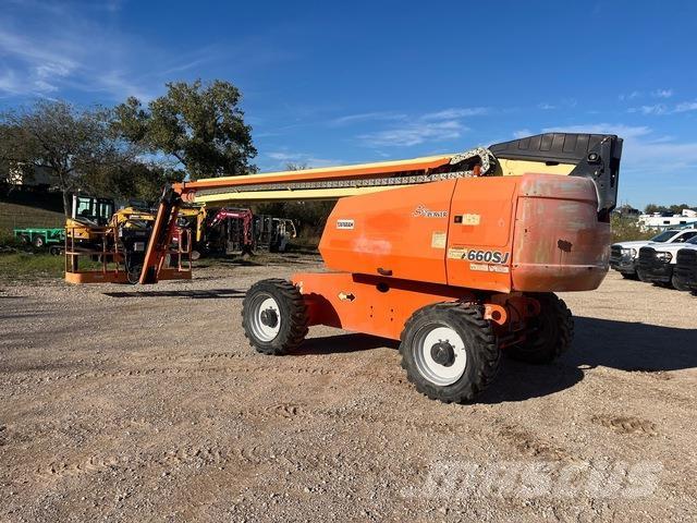 JLG 660SJ Teleskooppipuominostimet