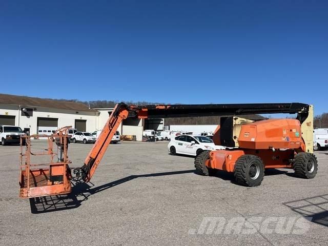 JLG 800 AJ Kuukulkijat