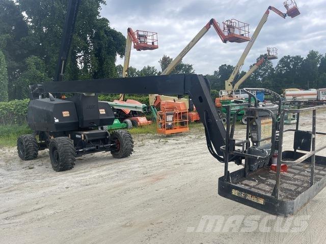JLG 800A Kuukulkijat