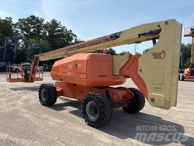 JLG 800AJ Kuukulkijat