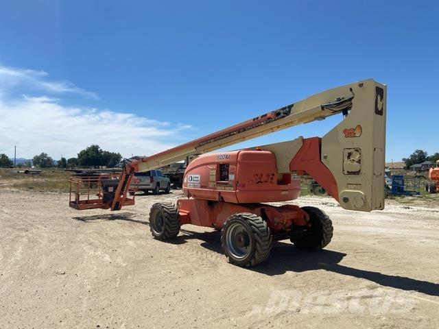 JLG 800AJ Kuukulkijat