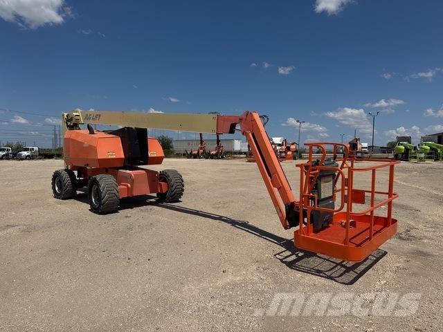 JLG 800AJ Kuukulkijat