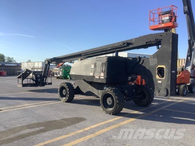 JLG 800AJ Kuukulkijat