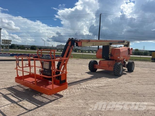 JLG 800AJ Kuukulkijat