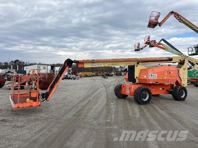 JLG 800AJ Kuukulkijat