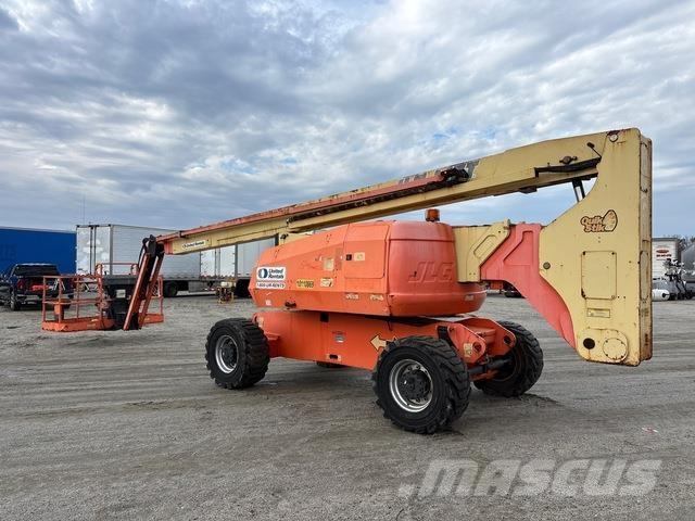 JLG 800AJ Kuukulkijat