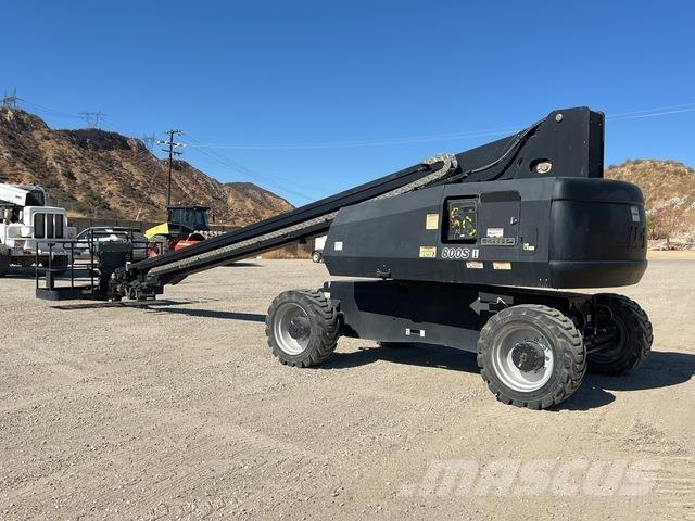 JLG 800S Teleskooppipuominostimet