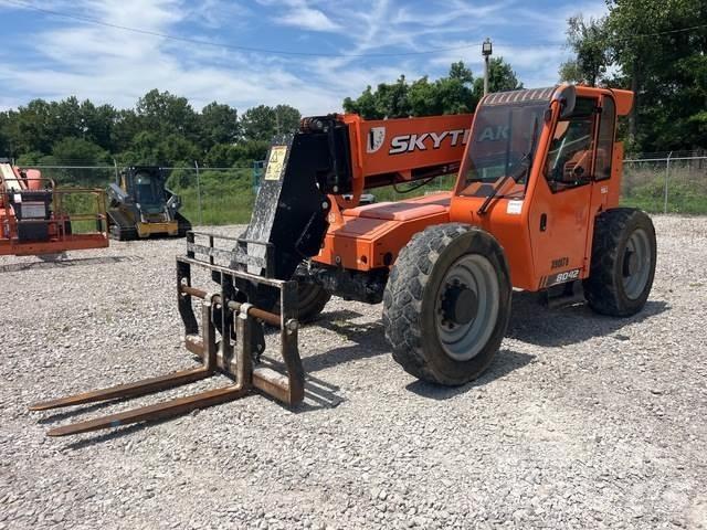 JLG 8042 Kurottajat