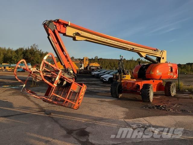 JLG 860SJ Kuukulkijat