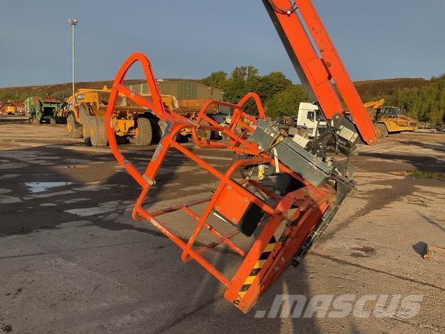 JLG 860SJ Kuukulkijat