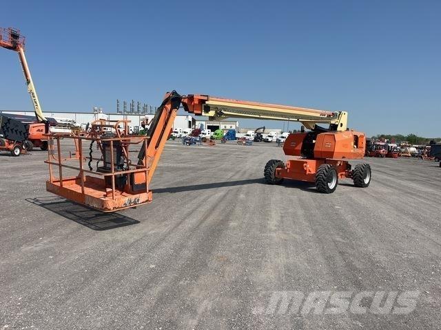JLG 860SJ Teleskooppipuominostimet