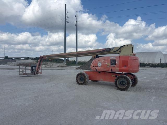 JLG 860SJ Teleskooppipuominostimet
