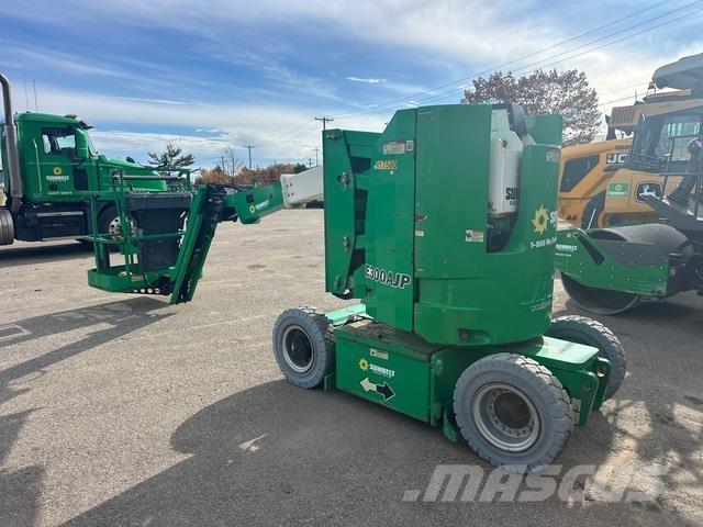 JLG E300 AJP Kuukulkijat