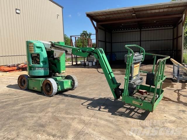 JLG E300AJ Kuukulkijat