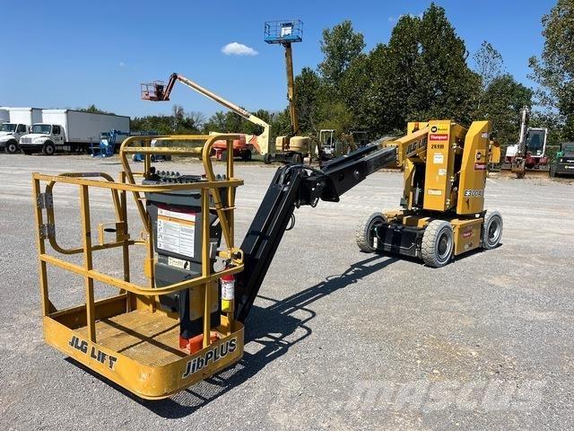 JLG E300AJP Kuukulkijat