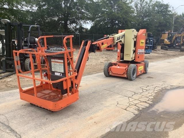 JLG E300AJP Kuukulkijat