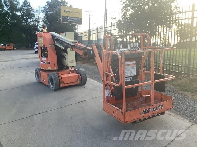 JLG E300AJP Kuukulkijat