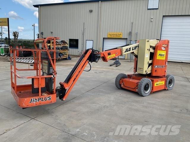JLG E300AJP Kuukulkijat