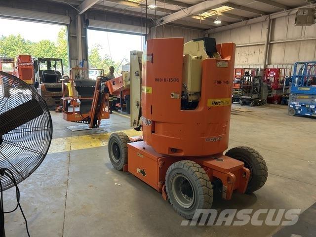 JLG E300AJP Kuukulkijat