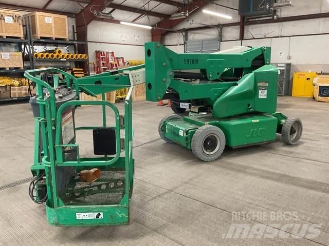 JLG E400AJPN Kuukulkijat