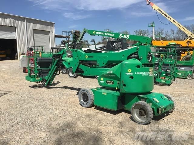 JLG E400AJPN Kuukulkijat