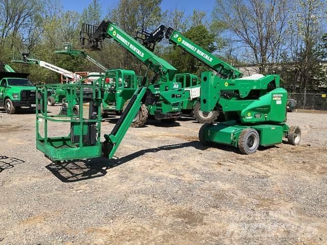 JLG E400AJPN Kuukulkijat
