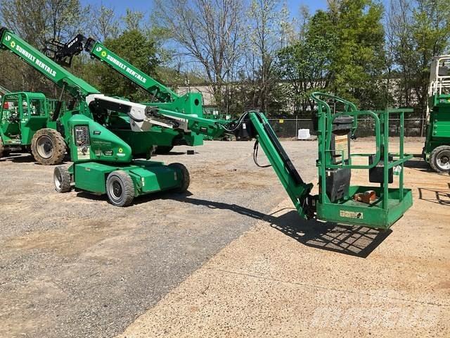 JLG E400AJPN Kuukulkijat