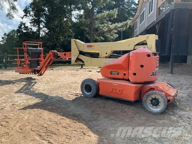 JLG E400AJPN Kuukulkijat