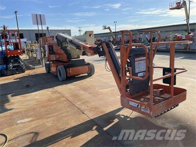 JLG E400AJPN Kuukulkijat