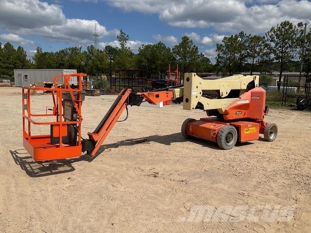 JLG E400AJPN Kuukulkijat