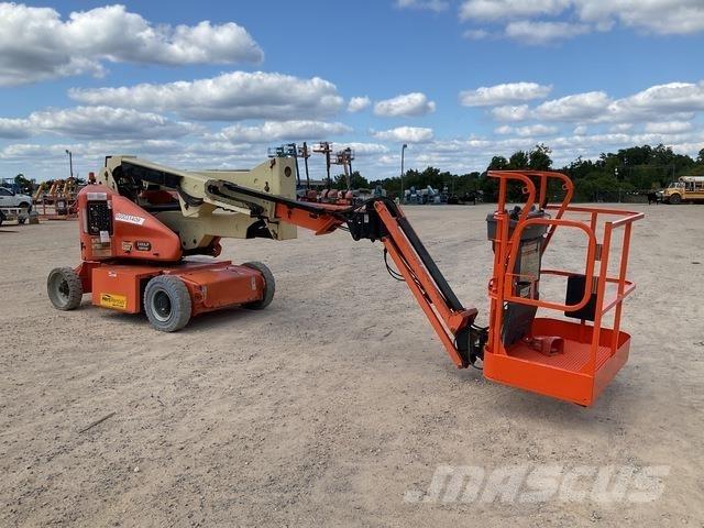 JLG E400AJPN Kuukulkijat