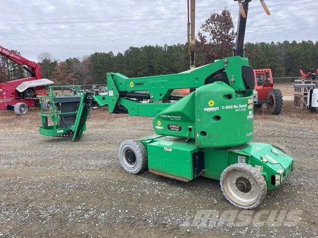 JLG E400AJPN Kuukulkijat