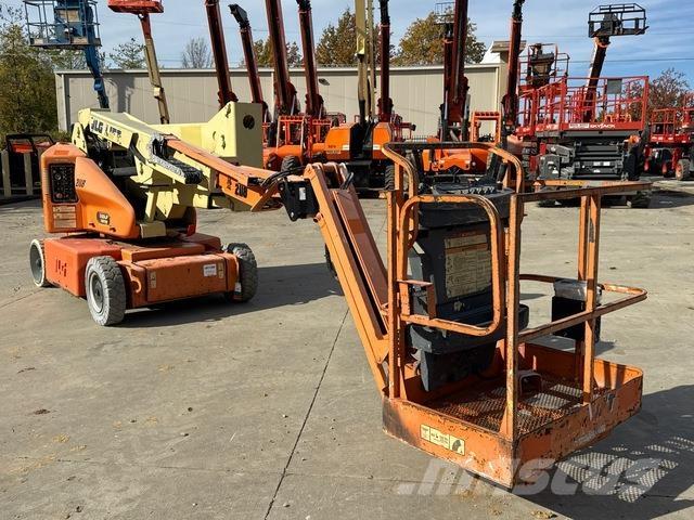 JLG E400AJPN Kuukulkijat