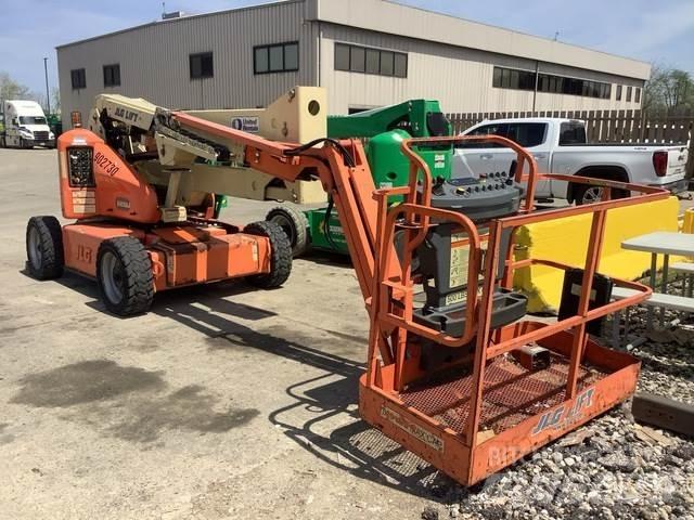 JLG E450AJ Kuukulkijat