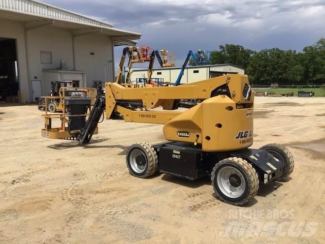 JLG E450AJ Kuukulkijat