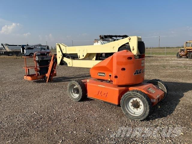 JLG E450AJ Kuukulkijat