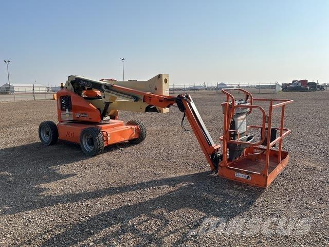 JLG E450AJ Kuukulkijat