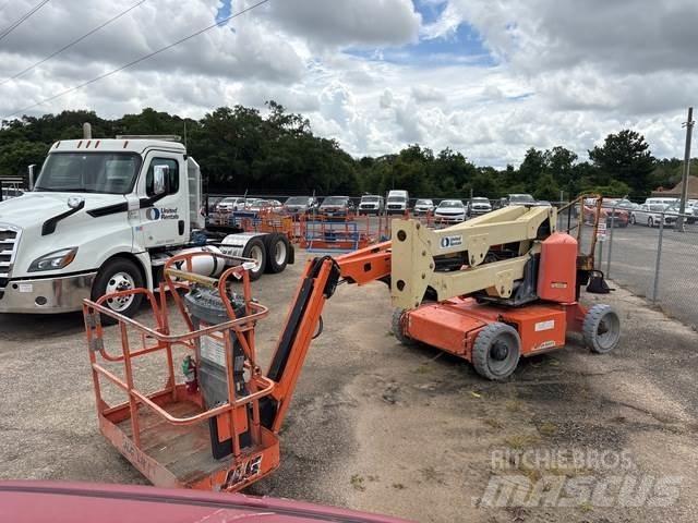 JLG E450AJ Kuukulkijat