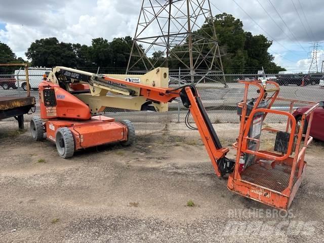 JLG E450AJ Kuukulkijat