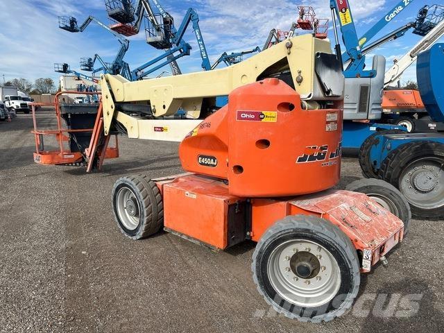 JLG E450AJ Kuukulkijat