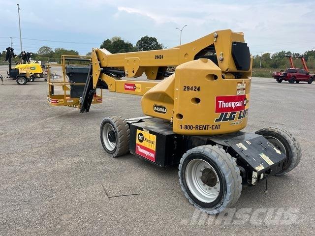 JLG E450AJ Kuukulkijat
